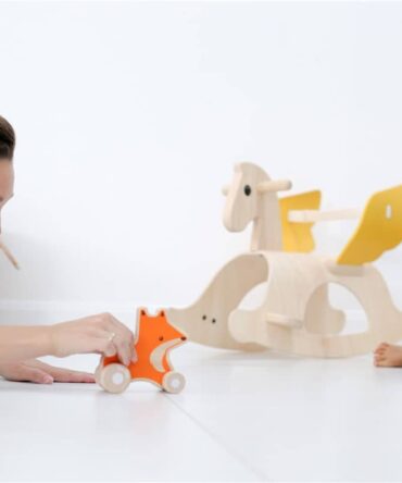 Balancin rocking pegasus Plan Toys