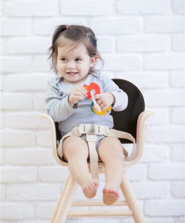 Trona alta negro Plan Toys