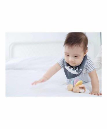 Coche bebé pastel Plan Toys